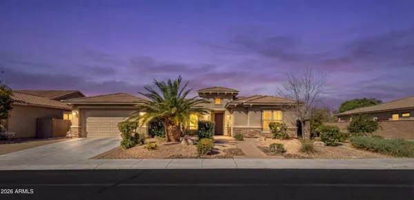 $1,139,000 | 5124 South Ponderosa Drive, Gilbert, AZ 85298