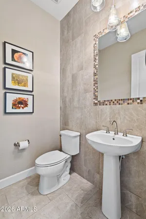 $1,139,000 | 5124 South Ponderosa Drive, Gilbert, AZ 85298