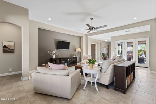 $1,139,000 | 5124 South Ponderosa Drive, Gilbert, AZ 85298
