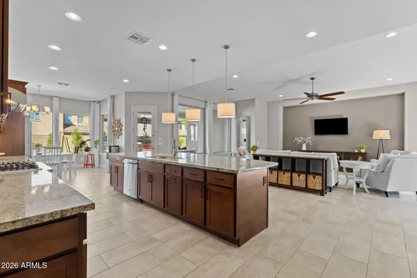 $1,139,000 | 5124 South Ponderosa Drive, Gilbert, AZ 85298