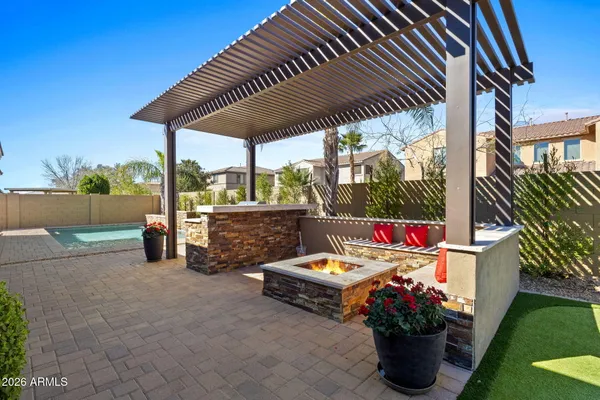 $1,139,000 | 5124 South Ponderosa Drive, Gilbert, AZ 85298
