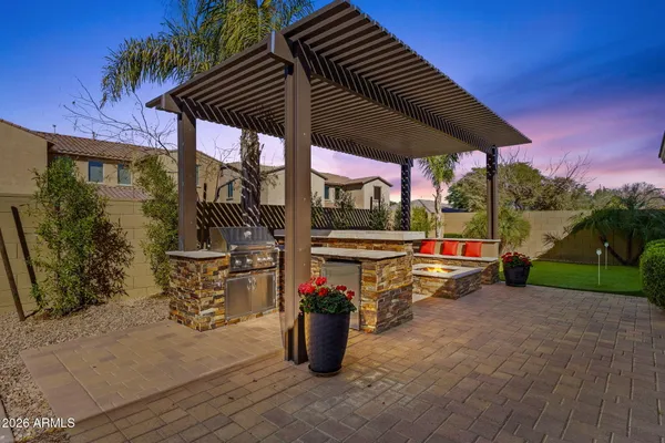 $1,139,000 | 5124 South Ponderosa Drive, Gilbert, AZ 85298