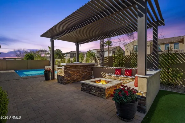 $1,139,000 | 5124 South Ponderosa Drive, Gilbert, AZ 85298