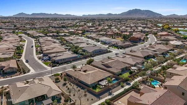 $1,139,000 | 5124 South Ponderosa Drive, Gilbert, AZ 85298