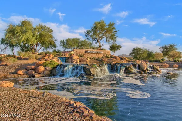 $1,139,000 | 5124 South Ponderosa Drive, Gilbert, AZ 85298