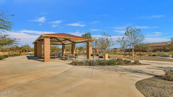$1,139,000 | 5124 South Ponderosa Drive, Gilbert, AZ 85298