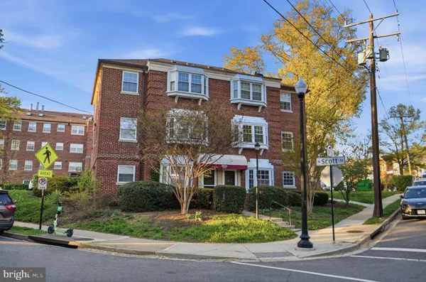 $215,000 | 1821 21st Street North, Unit 1, Arlington, VA 22209