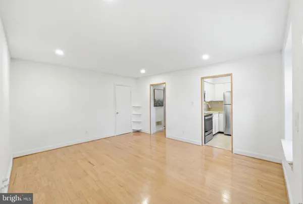 $215,000 | 1821 21st Street North, Unit 1, Arlington, VA 22209