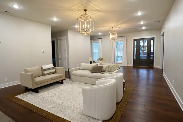 $764,900 | 807 North Maple Street, Murfreesboro, TN 37130