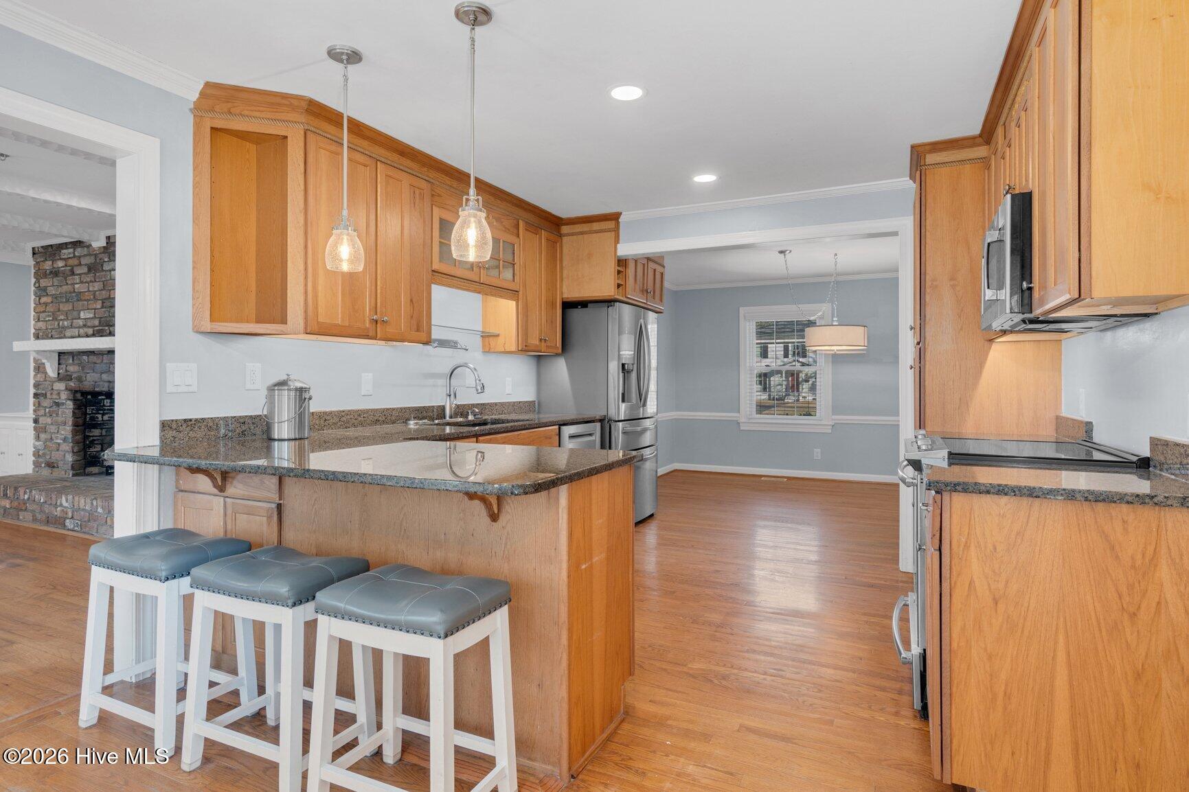 3701 Woodlawn Road Rocky Mount, NC 27804 - Photo 13 of 40 Bar stools can stay!