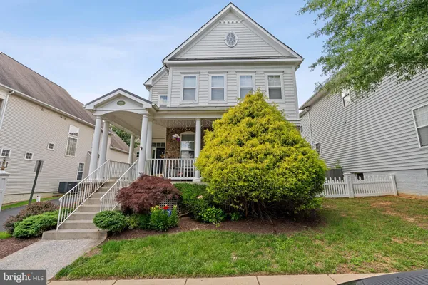 $715,000 | 17571 Lethridge Circle, Round Hill, VA 20141