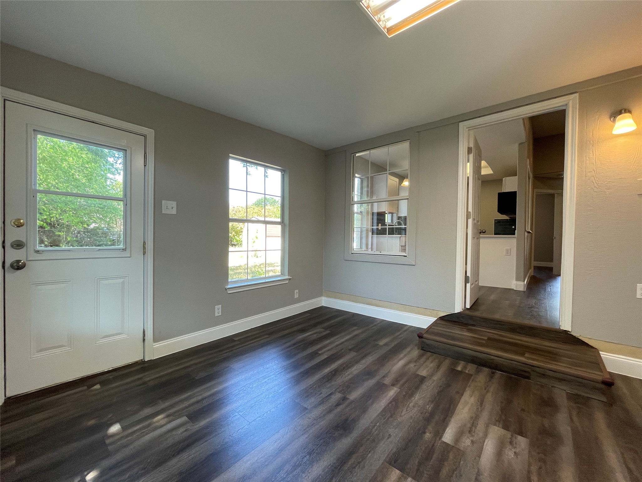 2004 Maple Street Georgetown, TX 78626 - Photo 25 of 31