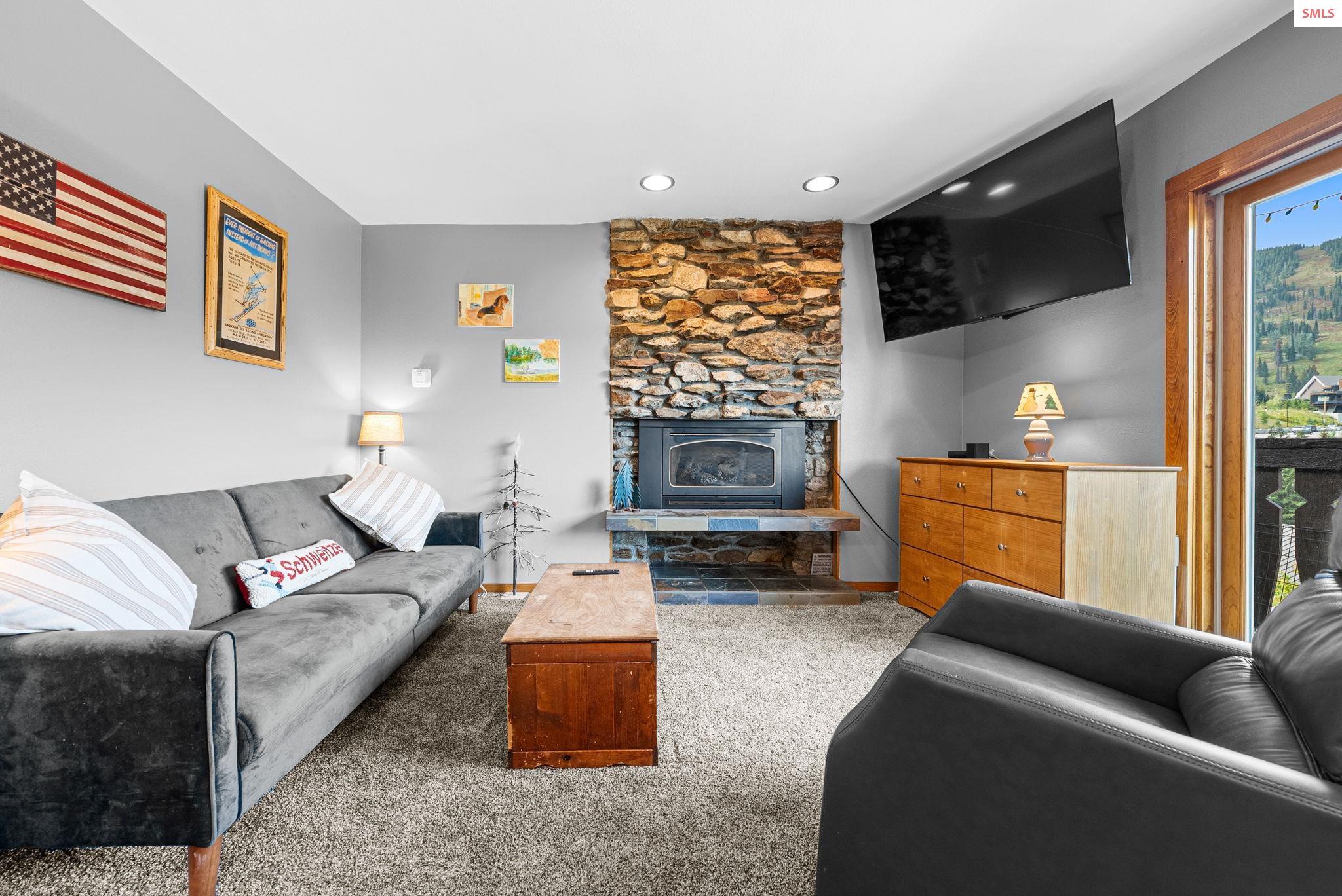 8754 Schweitzer Mountain Road Sandpoint, ID 83864 - Photo 9 of 35 Gallery Image 9