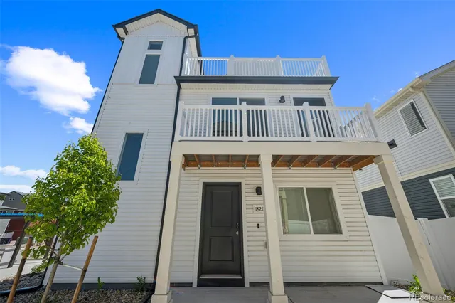 $444,900 | 18211 East 51st Avenue, Denver, CO 80249