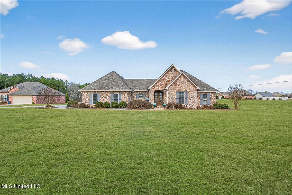 1010 Orleans Drive Summit, MS 39666 - Photo 2 of 38 03-HJ0A8629