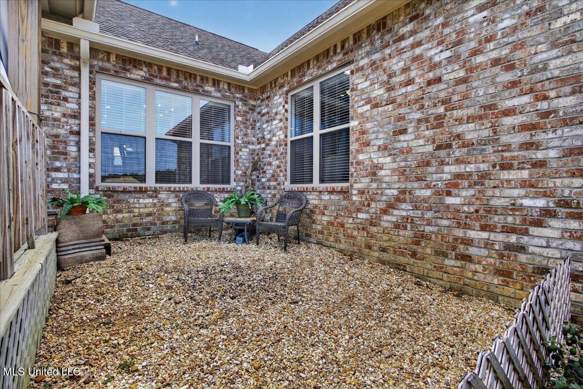 1010 Orleans Drive Summit, MS 39666 - Photo 30 of 38 31-HJ0A8757