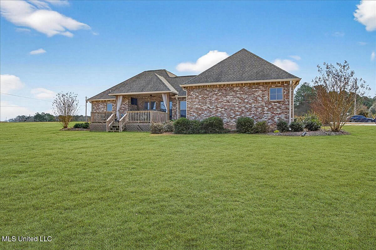 1010 Orleans Drive Summit, MS 39666 - Photo 33 of 38 32-HJ0A8762