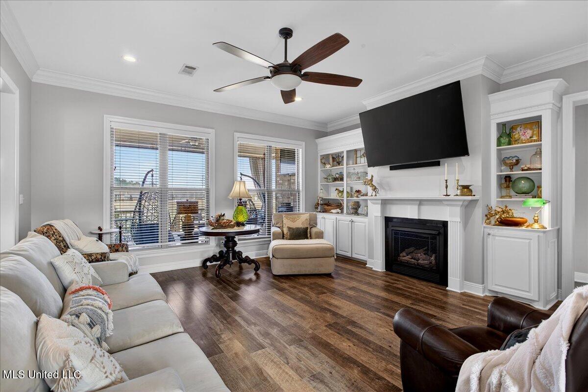 1010 Orleans Drive Summit, MS 39666 - Photo 6 of 38 06-HJ0A8644