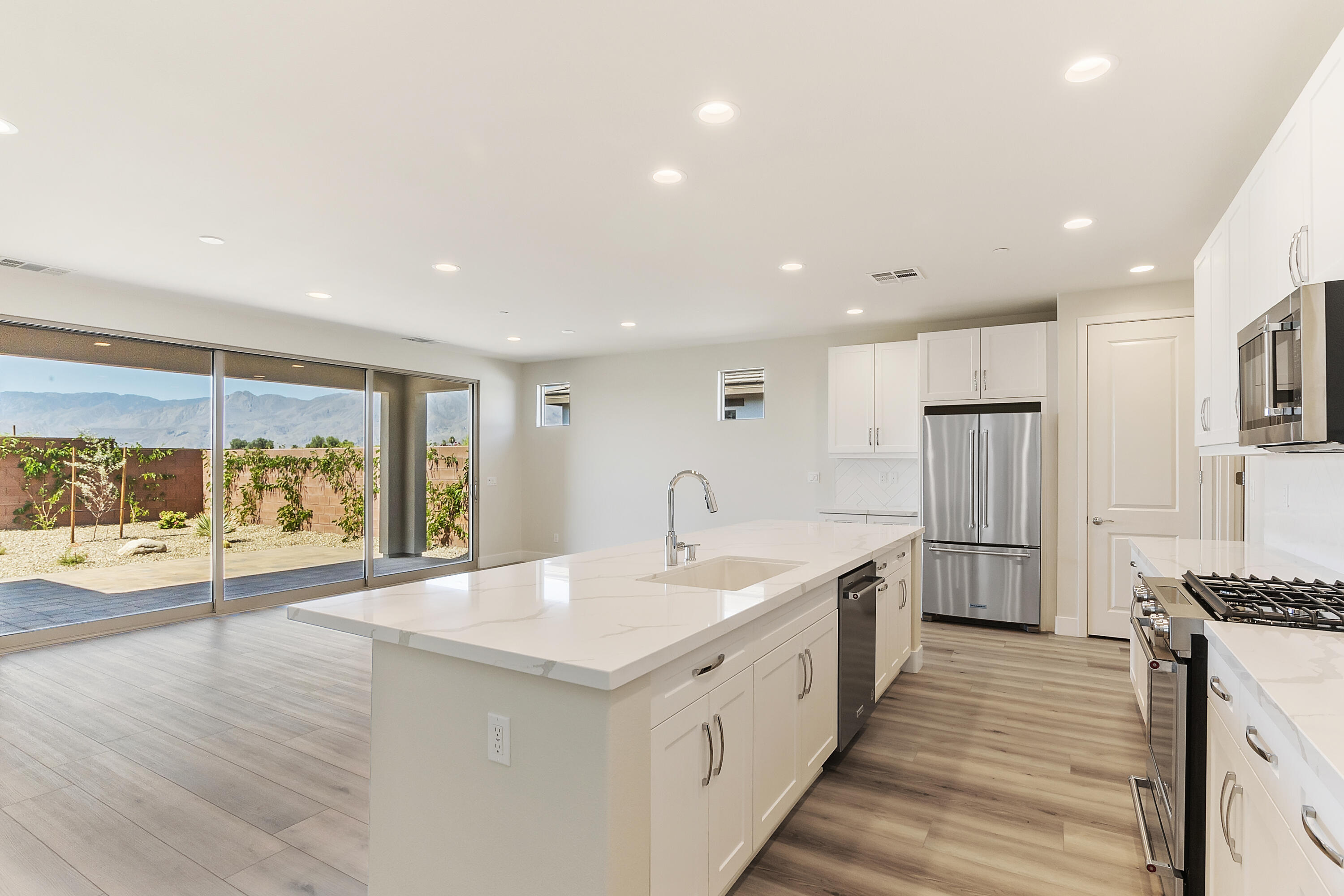 82365 Murray Canyon Drive, Unit LT#8199 Indio, CA 92201 - Photo 12 of 39 012_Kitchen