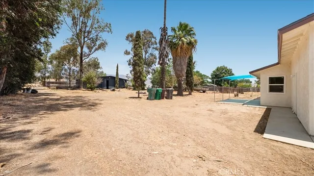 a view of a house with a outdoor space