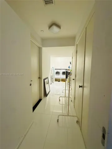 $4,100,000 | 900 Biscayne Boulevard, Unit 6207, Miami, FL 33132