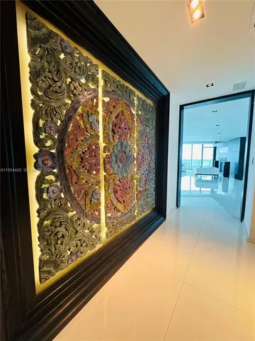 $4,100,000 | 900 Biscayne Boulevard, Unit 6207, Miami, FL 33132