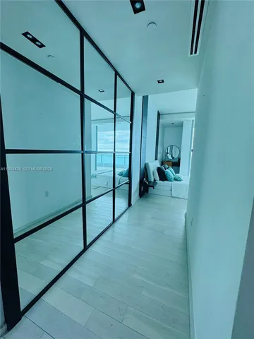 $4,100,000 | 900 Biscayne Boulevard, Unit 6207, Miami, FL 33132