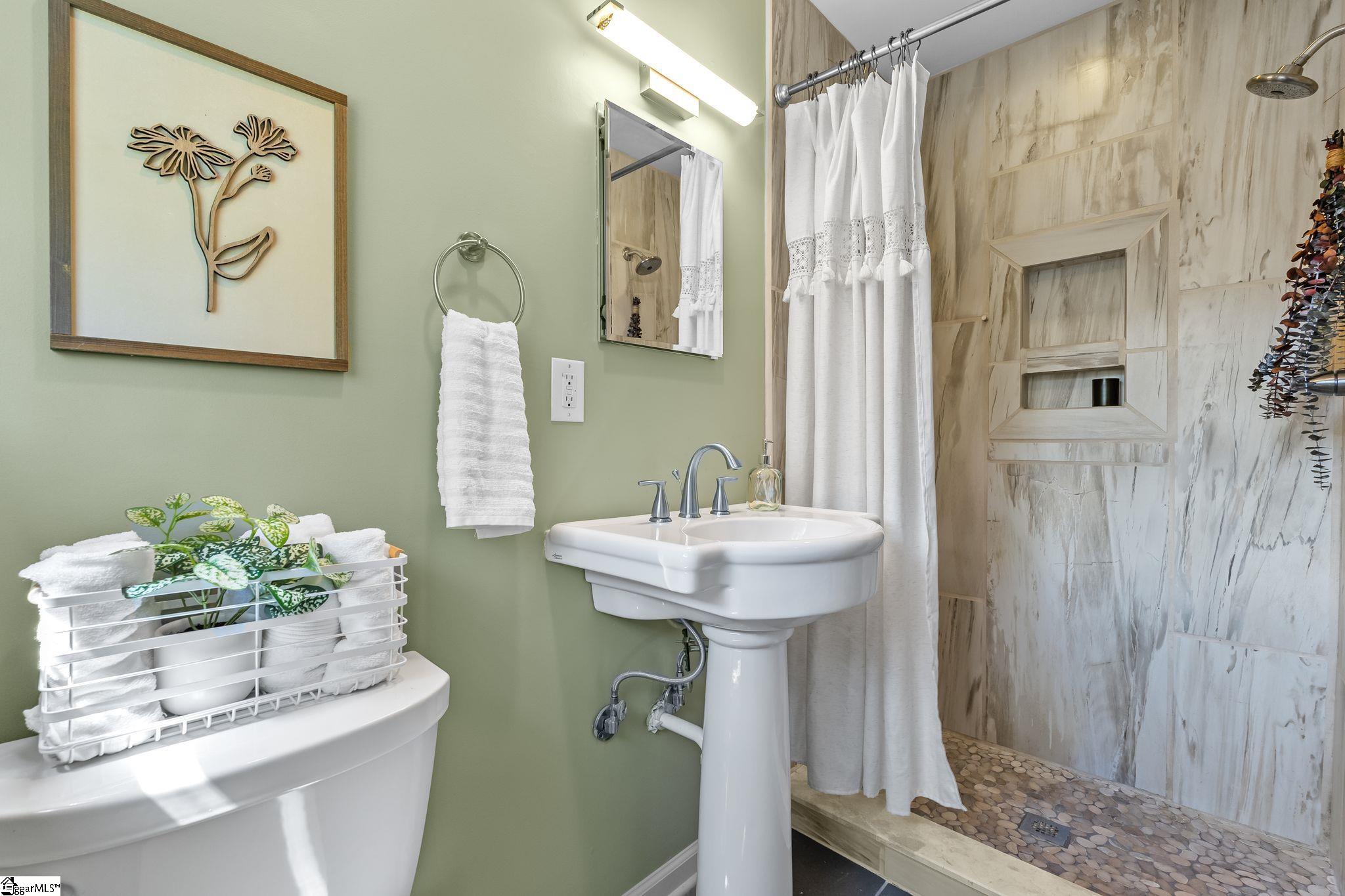 192 Keith Drive Greenville, SC 29607 - Photo 21 of 42