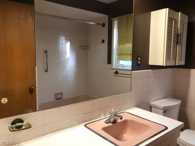 1324 Ford Road Lyndhurst, OH 44124 - Photo 20 of 33