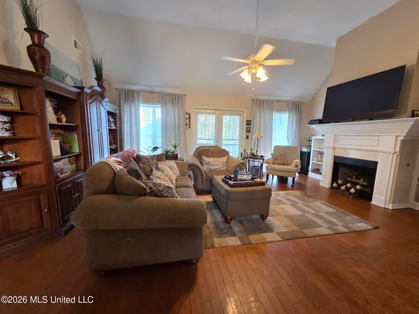 $292,000 | 4771 Derby Drive, Southaven, MS 38671