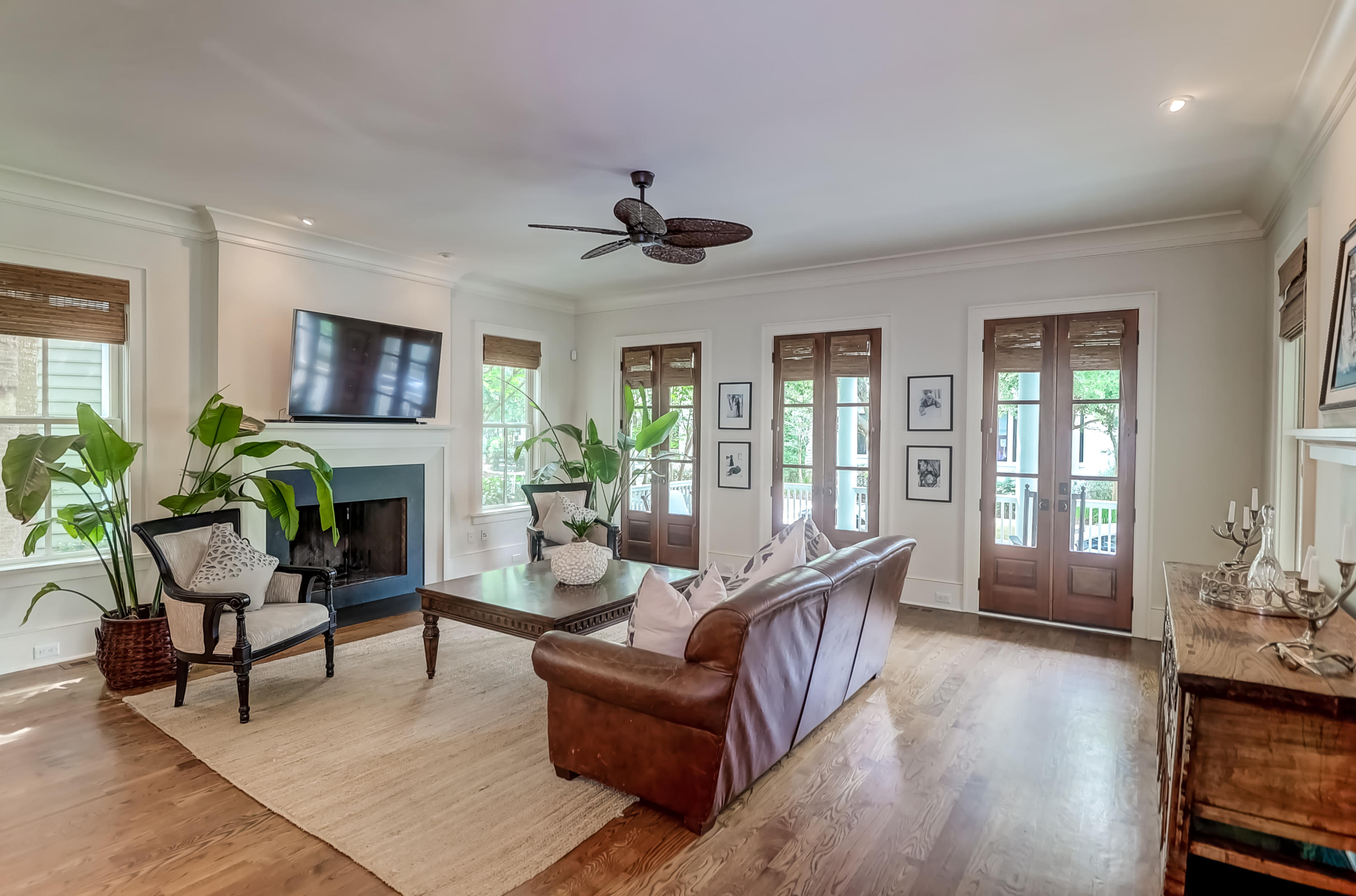 8 Perseverance Street Mount Pleasant, SC 29464 - Photo 8 of 46 Living Room
