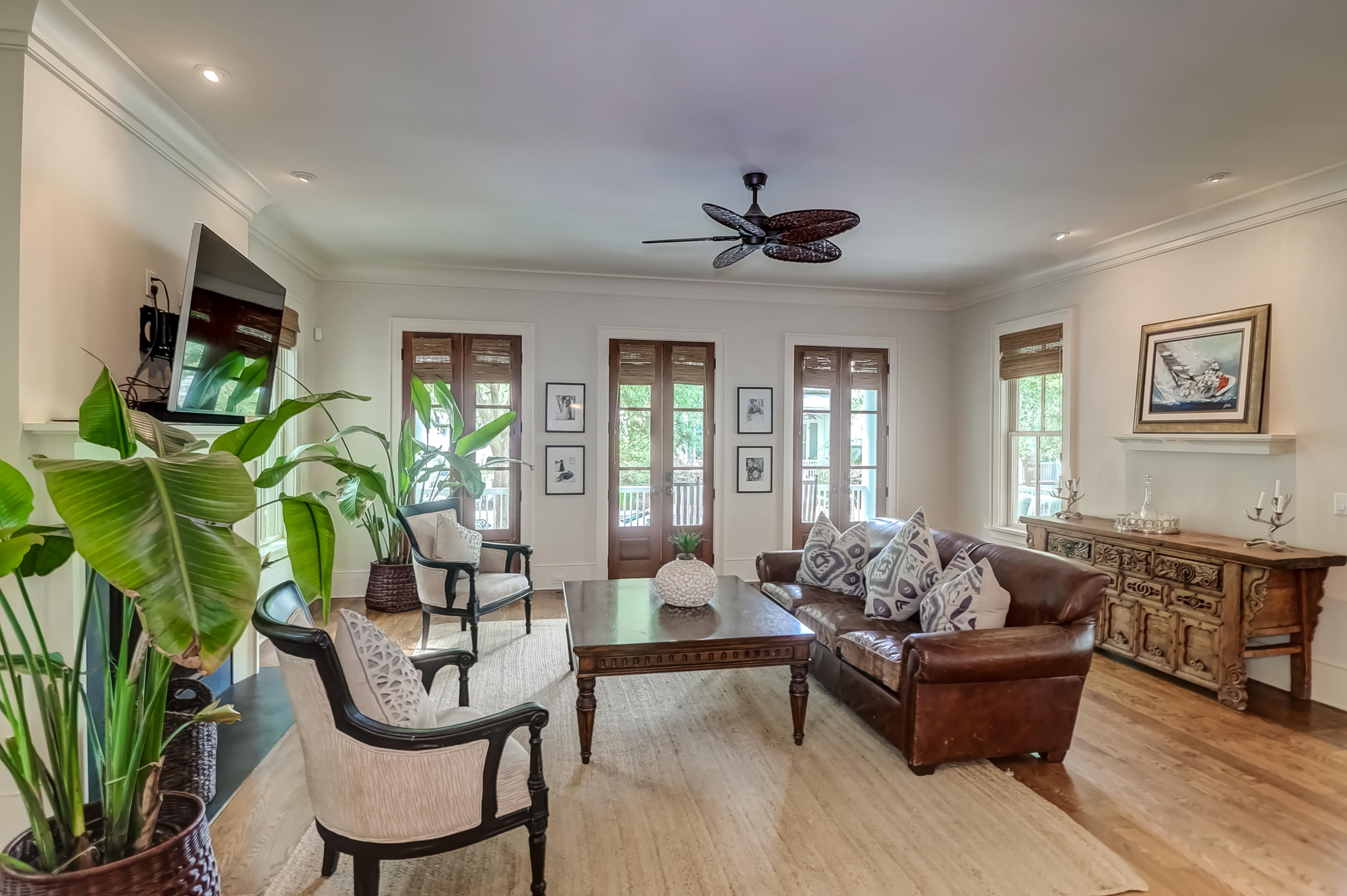 8 Perseverance Street Mount Pleasant, SC 29464 - Photo 9 of 46 Living Room