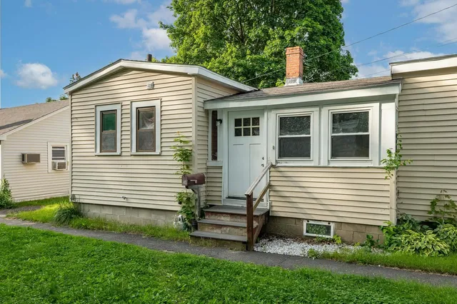 $478,000 | 3 Dodge Street, Rochester, NH 03867