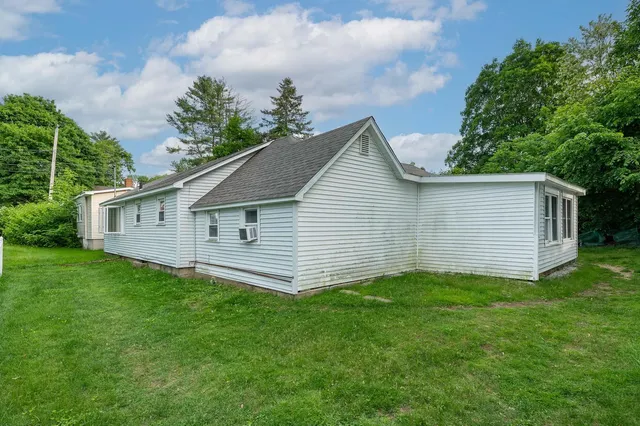 $478,000 | 3 Dodge Street, Rochester, NH 03867