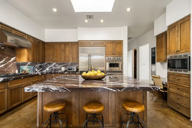 $2,580,000 | 103 Waterford Circle, Rancho Mirage, CA 92270