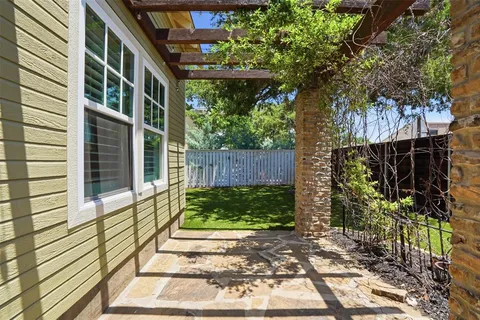 $625,000 | 2341 Alston Avenue, Fort Worth, TX 76110