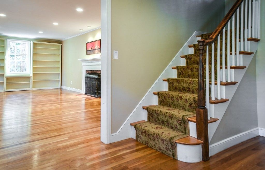 78 Harrington Ridge Road Sherborn, MA 01770 - Photo 8 of 25 Gallery Image 8