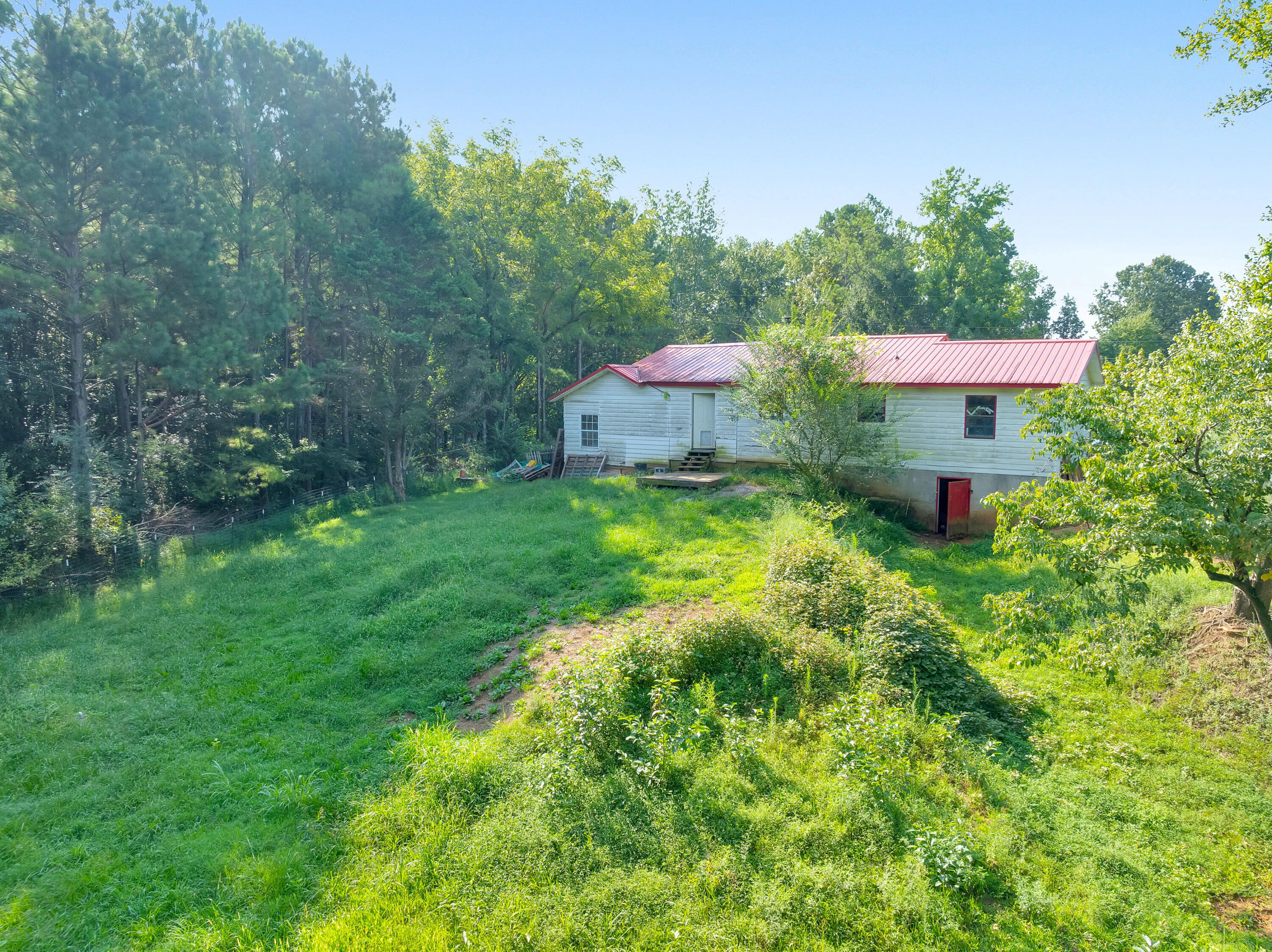 5111 Mark Brown Road Northeast Dalton, GA 30721 - Photo 7 of 26 5111-Mark-Browd-Rd-NE-High-Res-Photos-7