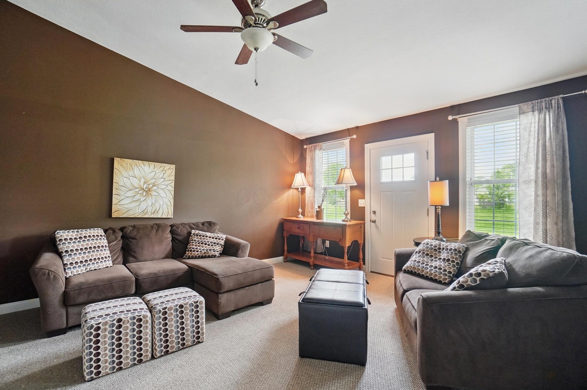 9820 Heimberger Road Northwest Baltimore, OH 43105 - Photo 30 of 81 Living Room - 9820 Heimberger Road NW, Baltimore, OH 43105