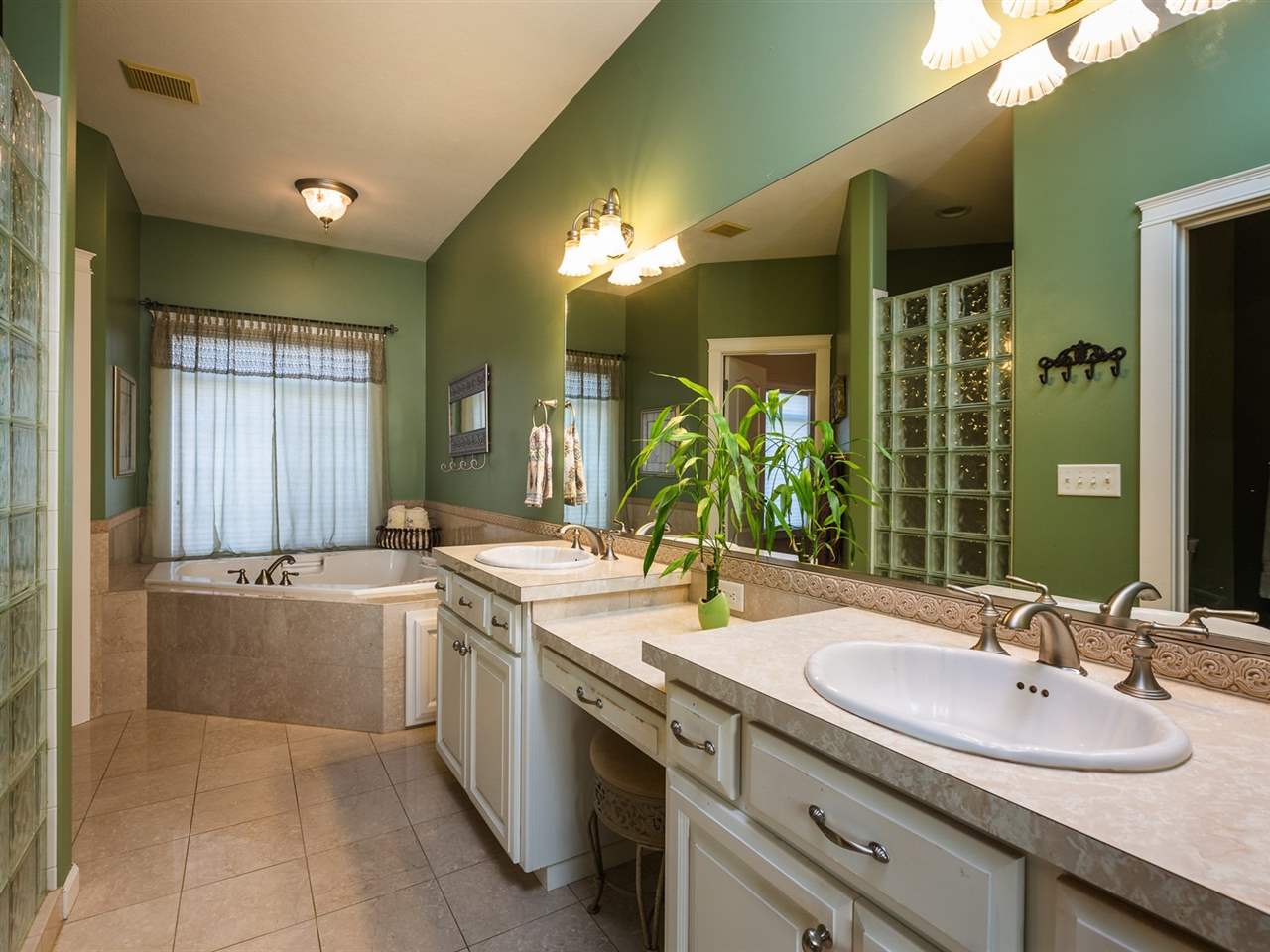 2315 West Stratton Avenue Spokane, WA 99208 - Photo 12 of 20