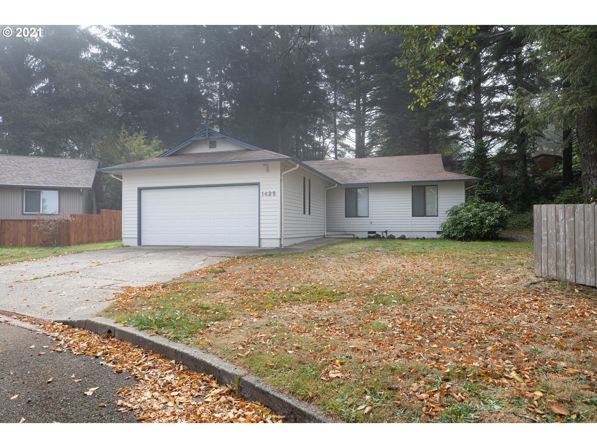 1425 Compass Circle Coos Bay, OR 97420 - Photo 1 of 24 Gallery Image 1
