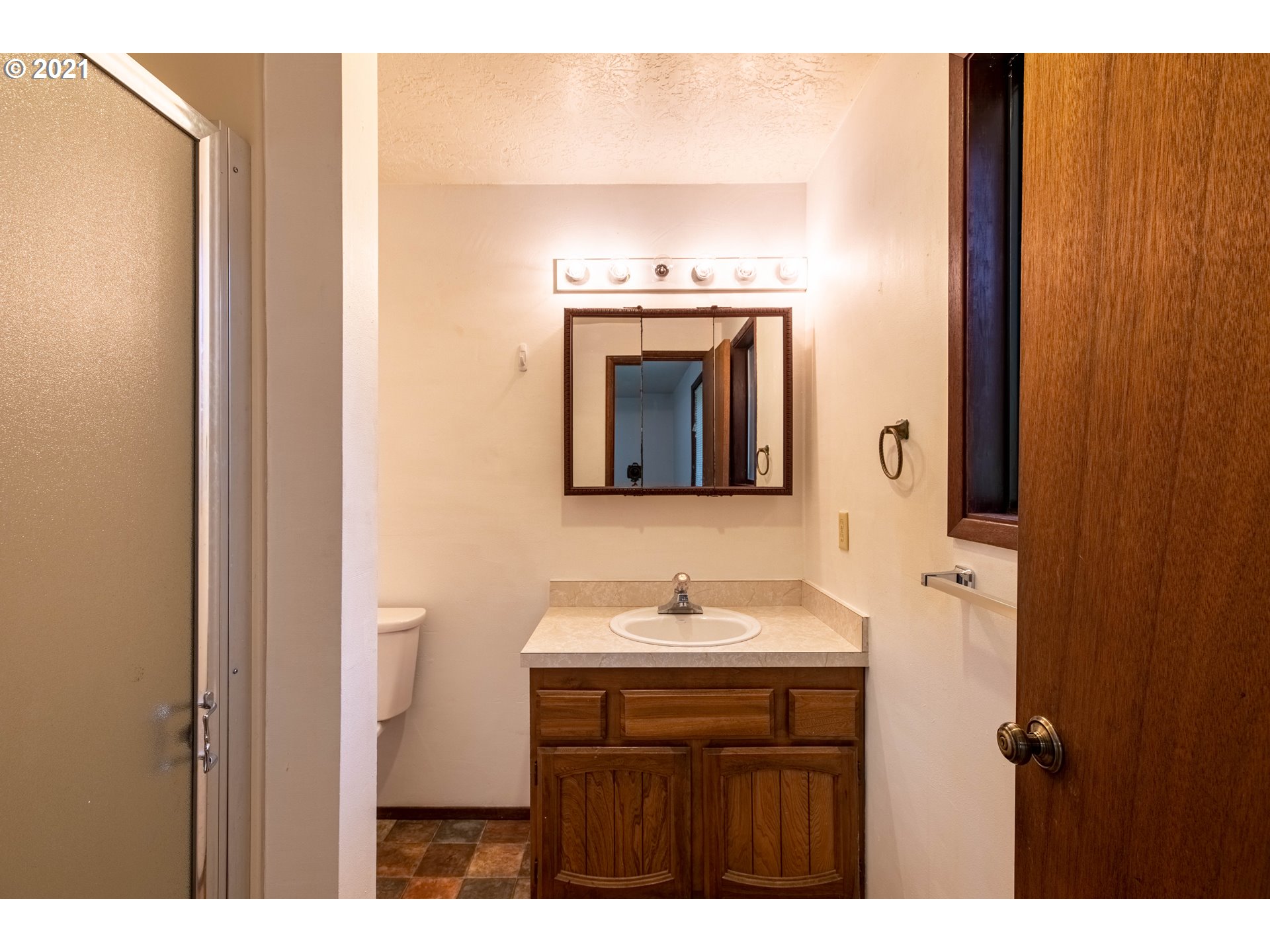 1425 Compass Circle Coos Bay, OR 97420 - Photo 22 of 24 Gallery Image 22