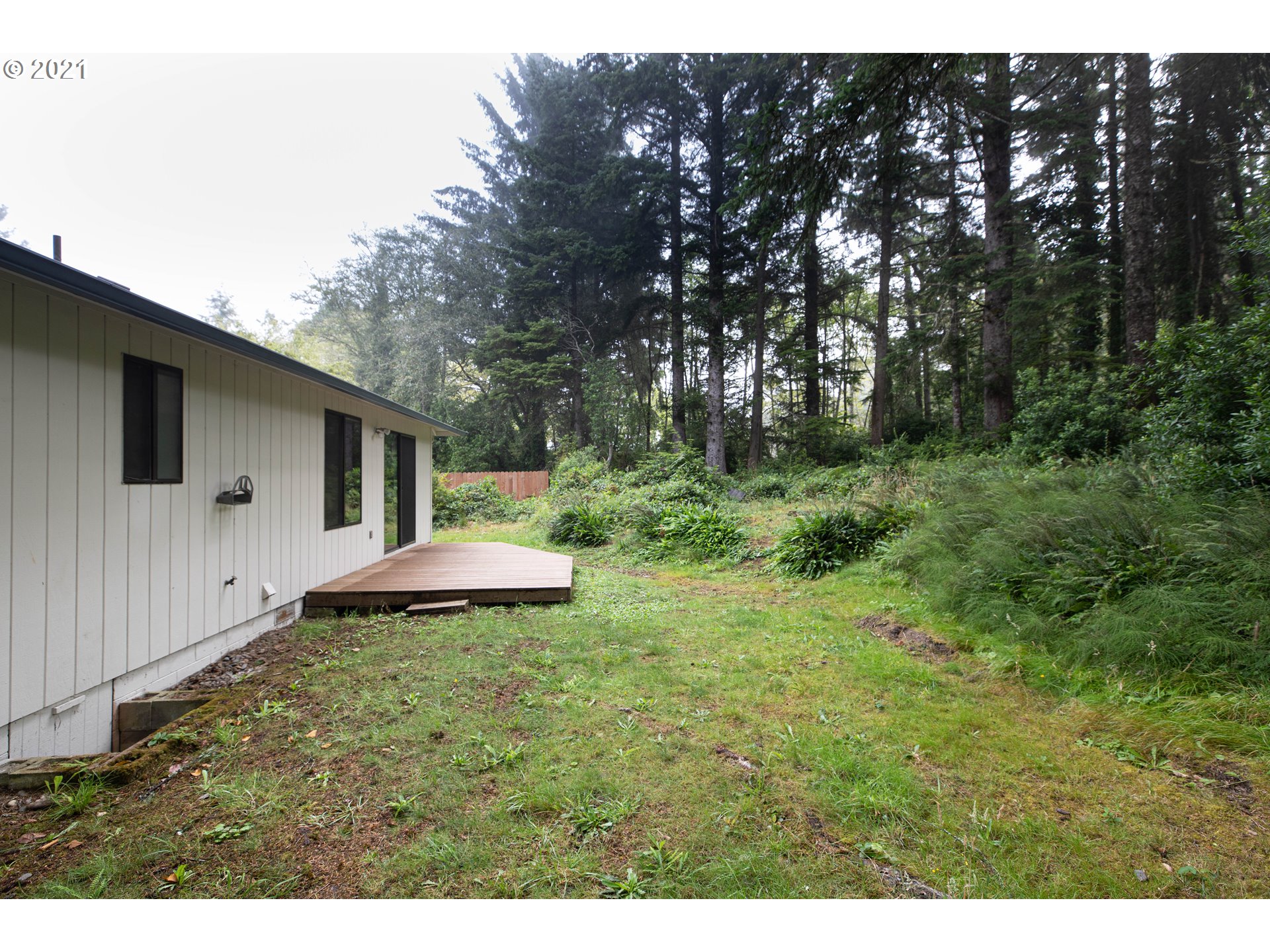 1425 Compass Circle Coos Bay, OR 97420 - Photo 7 of 24 Gallery Image 7