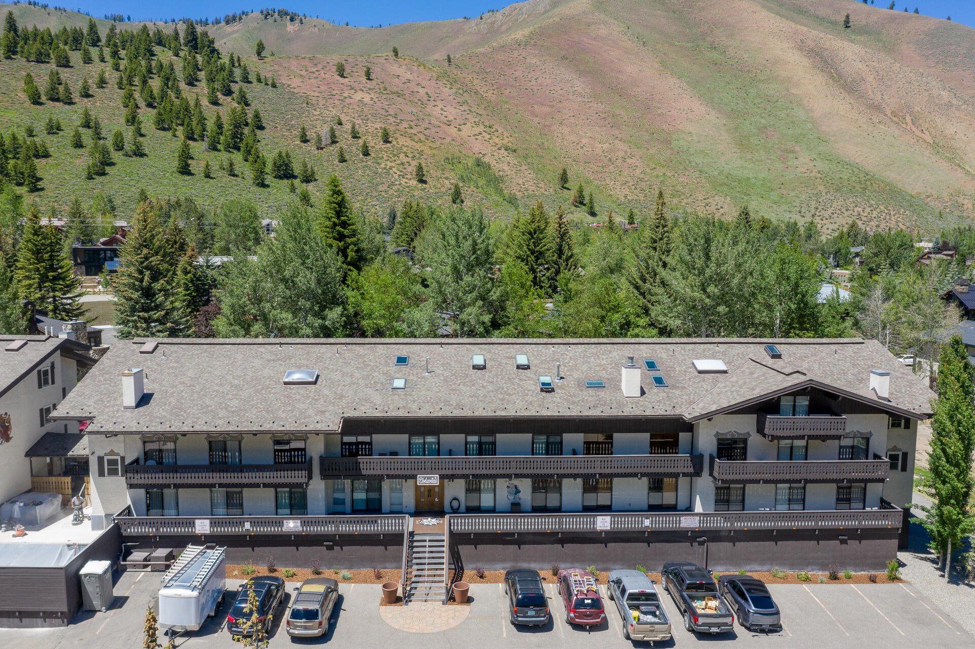 202 Picabo Street, Unit 201B Ketchum, ID 83340 - Photo 12 of 15 Closest Parking to Ski Lifts...