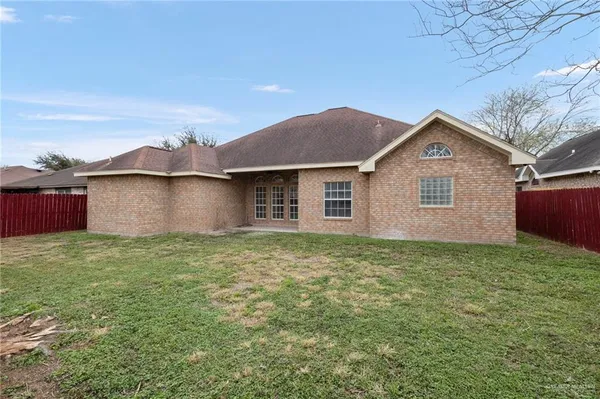 $2,100 | 5107 North 24th Lane, McAllen, TX 78504