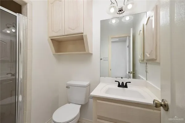 $2,100 | 5107 North 24th Lane, McAllen, TX 78504