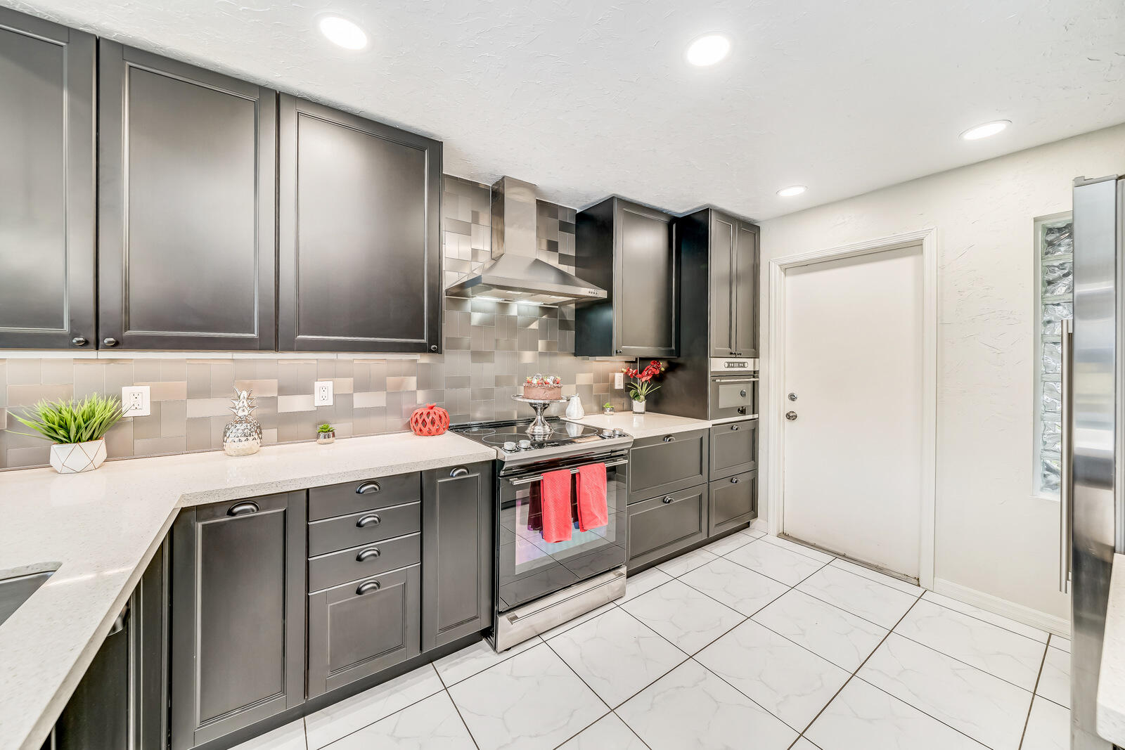 19576 Liberty Road Boca Raton, FL 33434 - Photo 12 of 62 11-19576 Liberty Rd-016