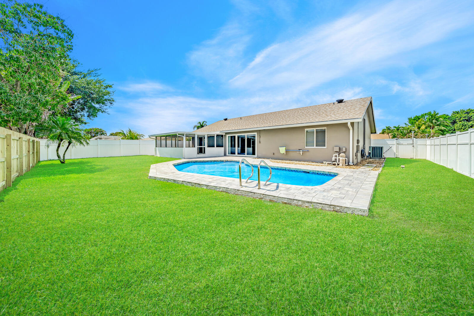 19576 Liberty Road Boca Raton, FL 33434 - Photo 42 of 62 40-19576 Liberty Rd-045
