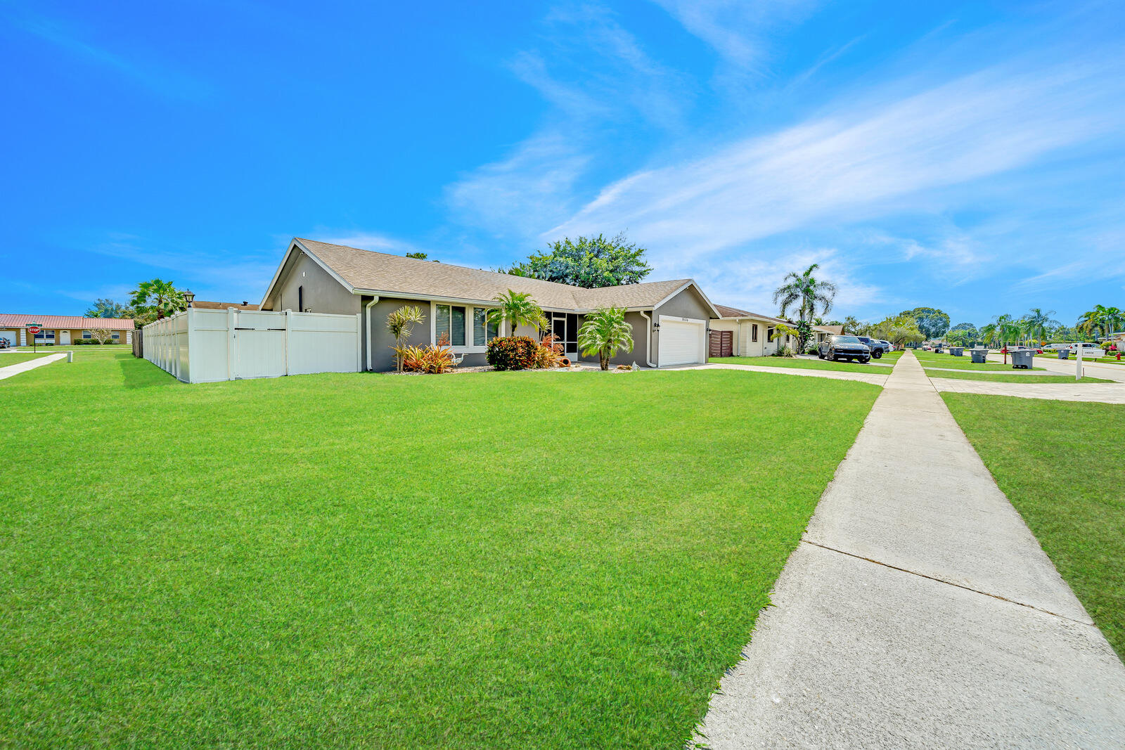 19576 Liberty Road Boca Raton, FL 33434 - Photo 5 of 62 corner lot