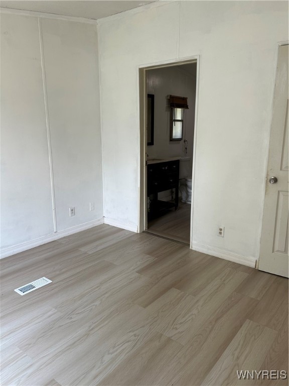 51 Ritchie Avenue, Unit 2 Tonawanda, NY 14150 - Photo 13 of 17 Owner Bedroom to Bath